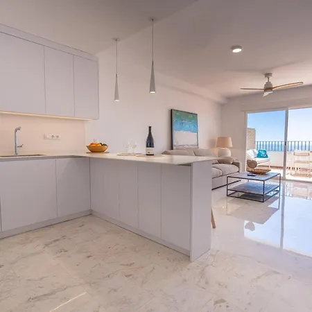 Blue Sea Marina Apartment *
